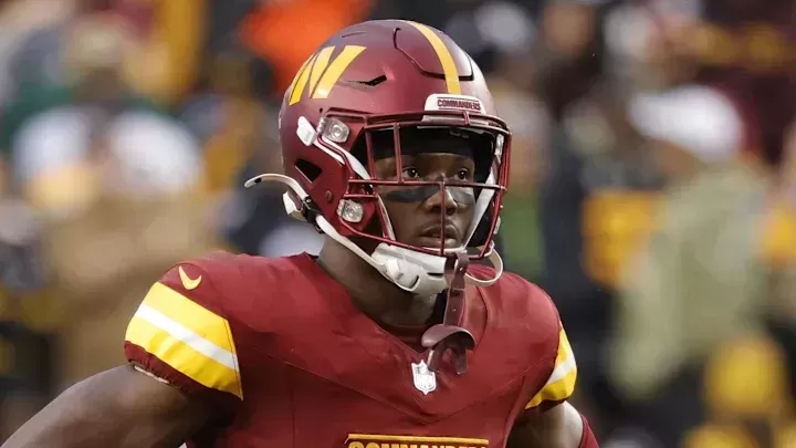 Commanders Under Pressure to Re-Sign Star Receiver Terry McLaurin