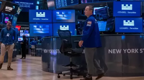 Wall Street Rallies on Easing Inflation Fears and Robust Bank Earnings